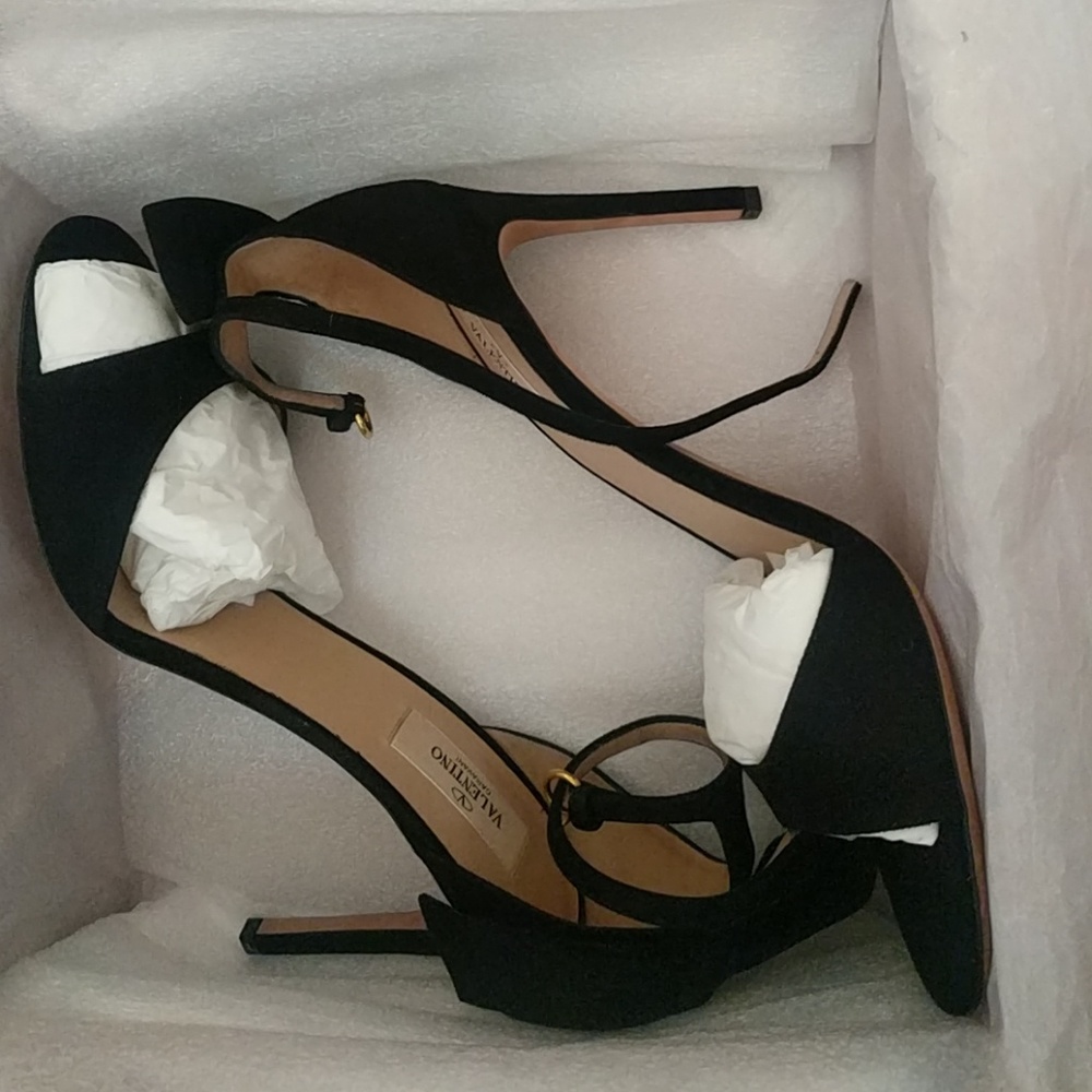 Valentino Garavani Black open toe sandals
